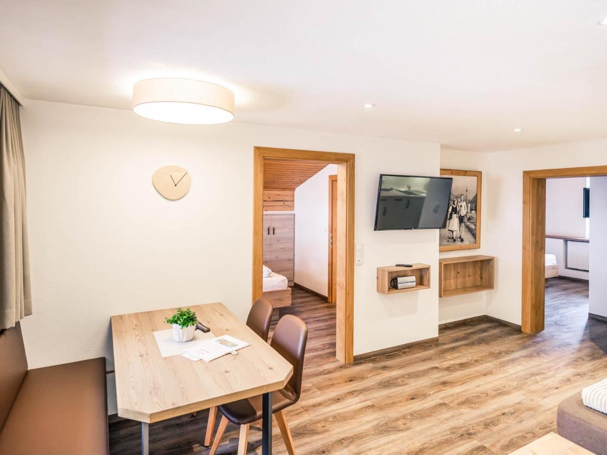 Haus Kristall Tannheim Exteriör bild