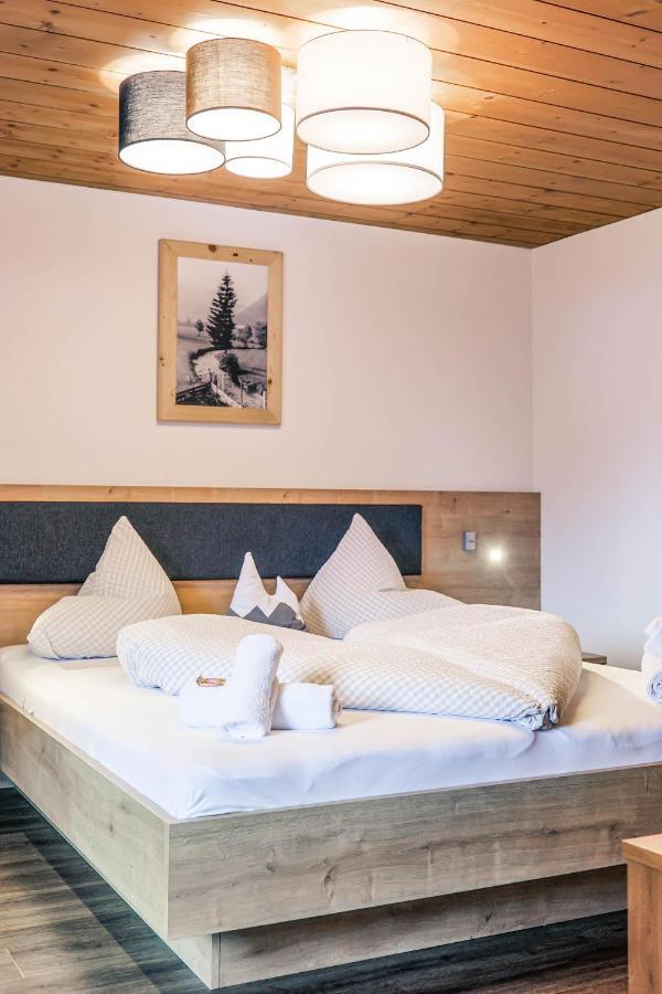 Haus Kristall Tannheim Exteriör bild