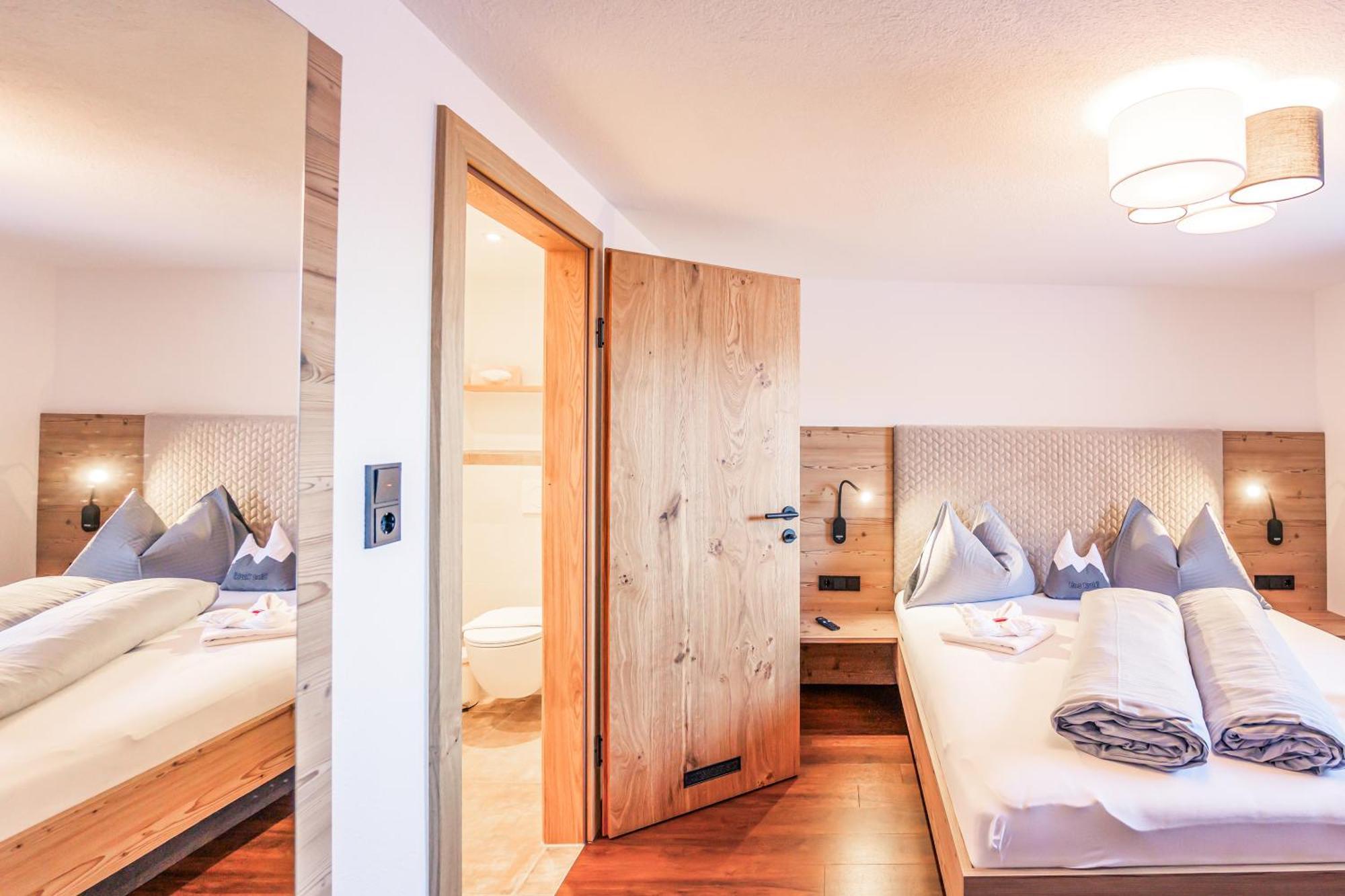 Haus Kristall Tannheim Exteriör bild